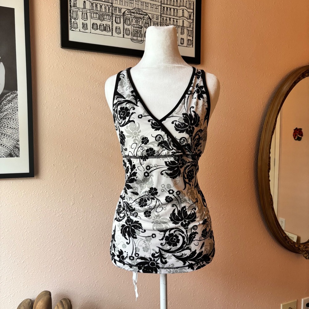 2000s Y2K Yoga Pilates Exercise Top